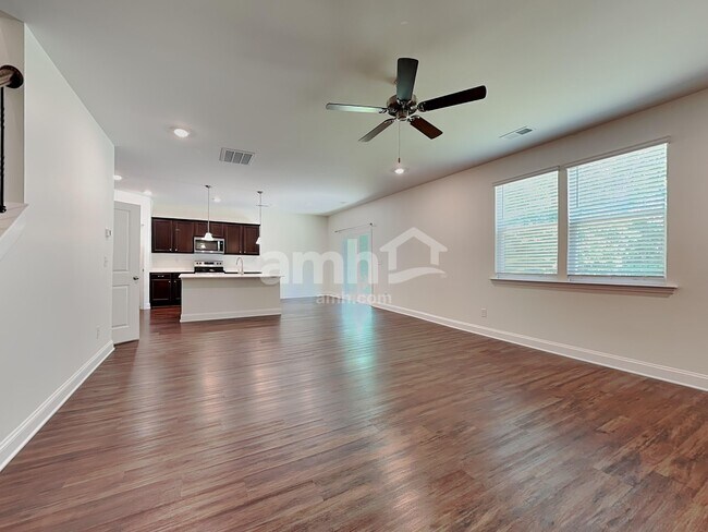 Foto del edificio - 636 Rivermist Dr