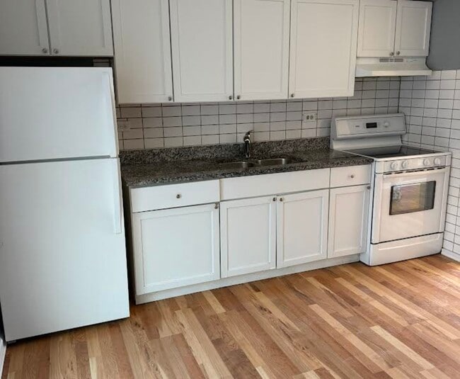 Foto del edificio - 7719 Roberts Rd