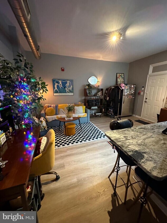 Foto principal - 2210 N Howard St