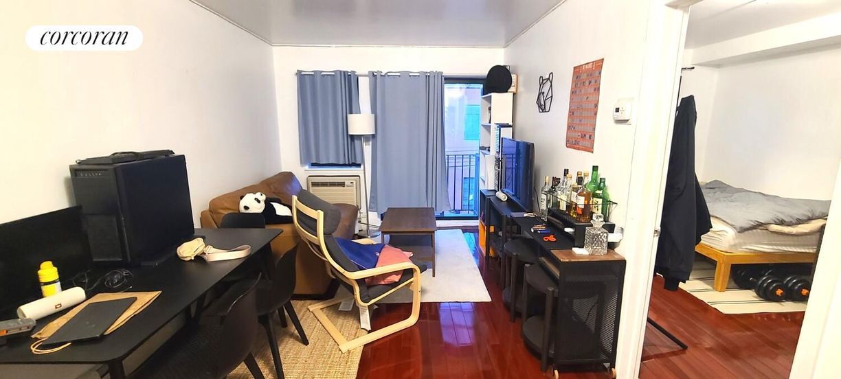 Foto principal - 34-30 10th St