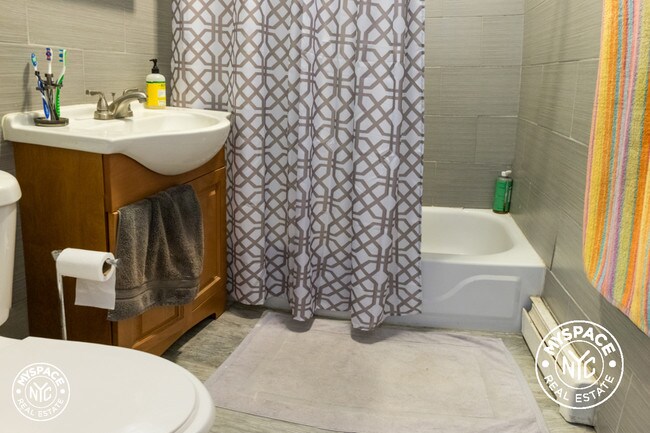 Foto del edificio - 1253 Pacific St