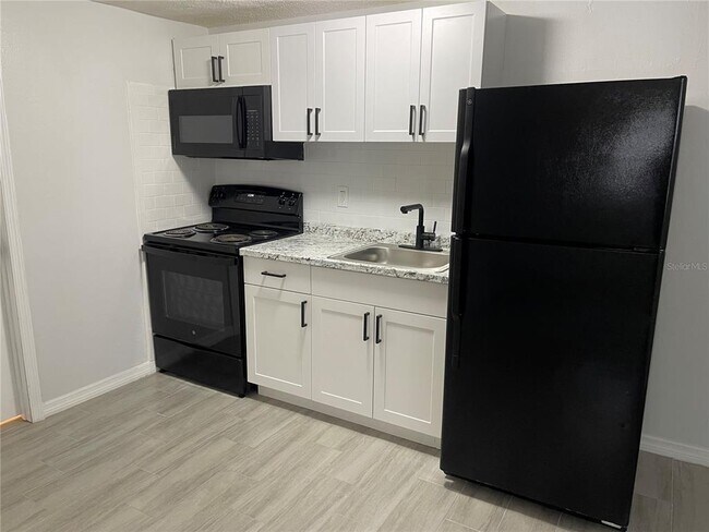 Foto del edificio - 14006 Sandy Ct