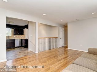 Foto del edificio - 24908 Woodfield School Rd