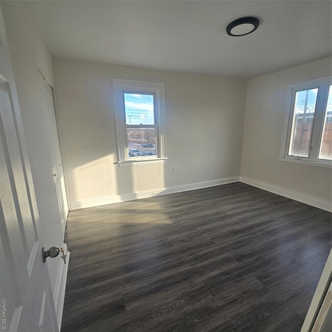 Foto del edificio - 182-19 147th Ave