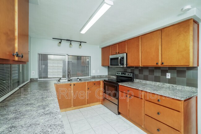 Foto del edificio - 3618 Springfield Dr