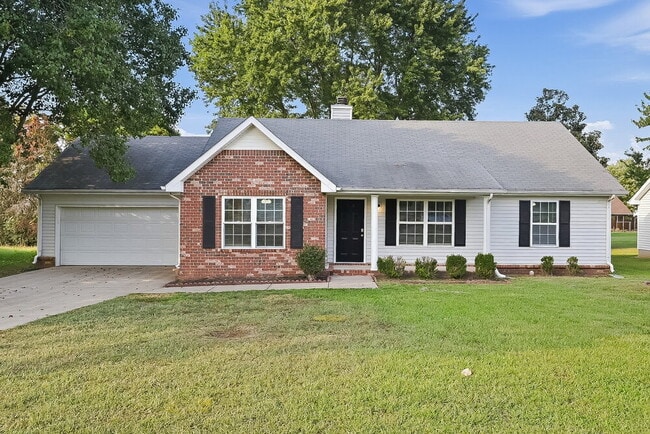 Building Photo - 2918 Weybridge Dr