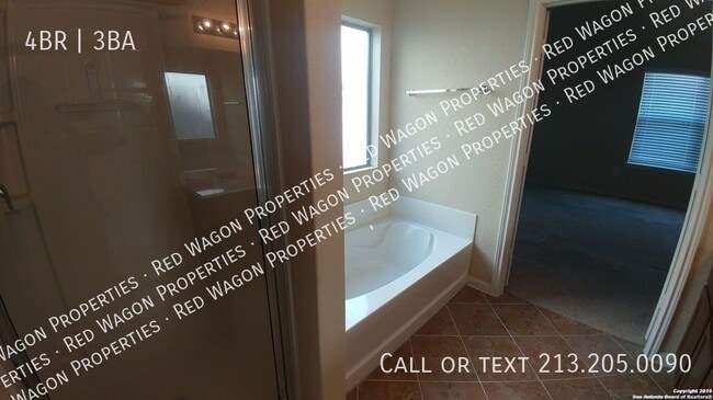 Building Photo - 5906 Cielo Ranch