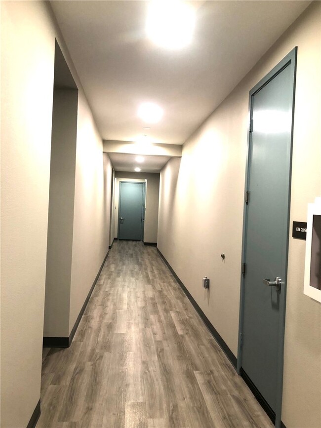 Building Photo - 4127 E Cir Paseo