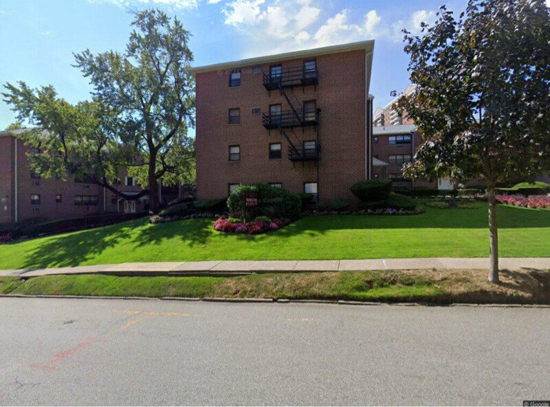 Foto principal - 212 Prospect Ave