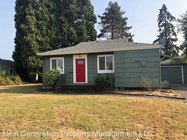 Building Photo - 2 br, 1 bath House - 1835 'F' St.