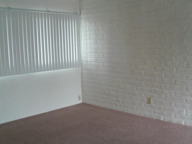 Building Photo - 208 N Cochise Ave, Willcox