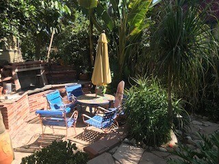 Brasero privado - 2425 Earl St