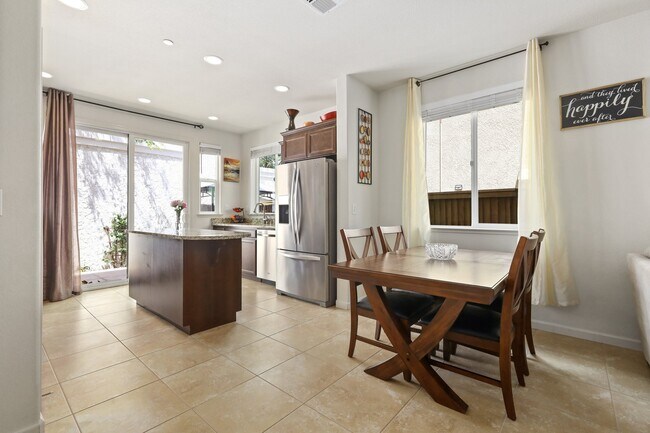 Foto del edificio - 1643 Union Ln