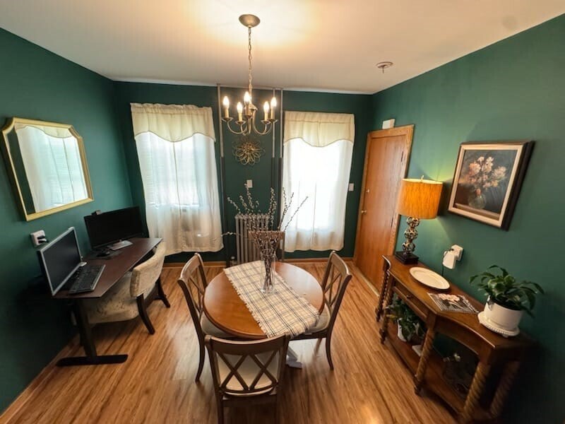 Foto principal - 2 Longmeadow St
