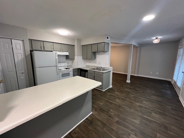 Foto del edificio - 2909 Spring Garden St