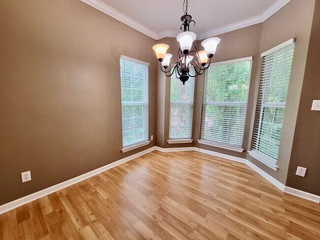 Foto del edificio - Two bedroom condo with garage - James Island