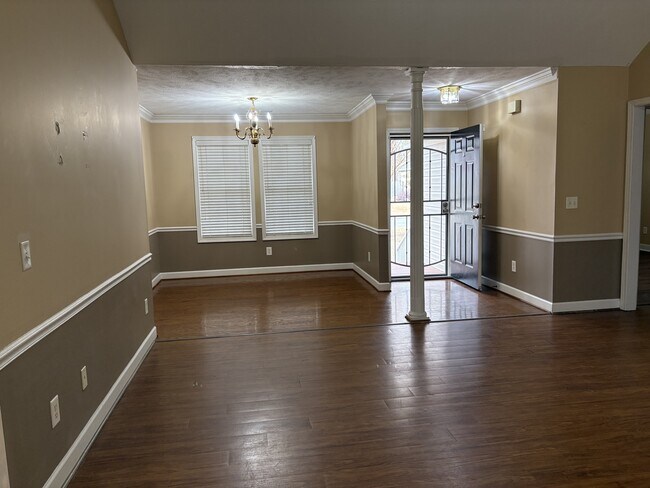 Foto del edificio - 3426 Shadow Birch Rd