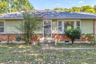 Building Photo - 2626 Woodberry Dr