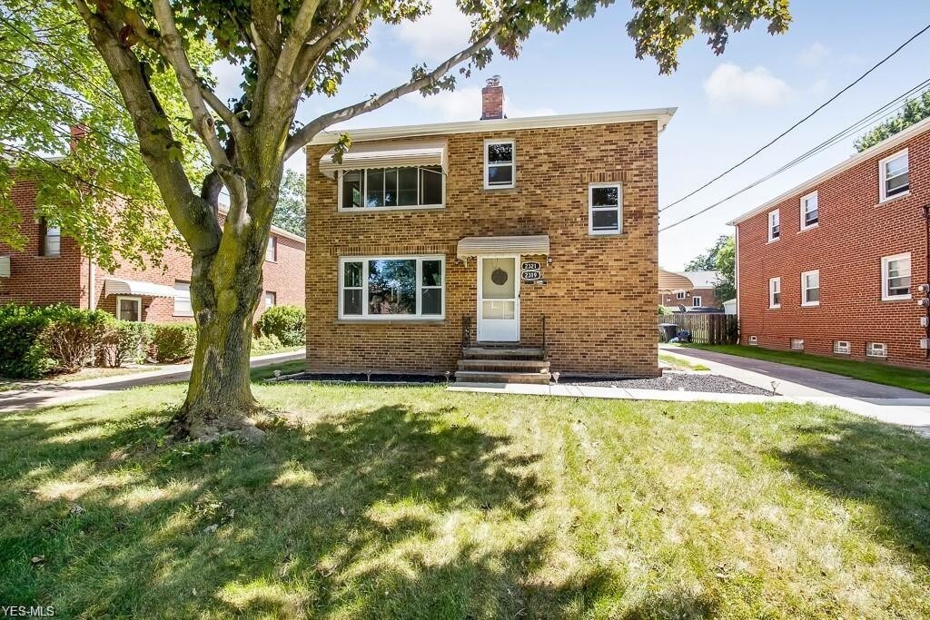 2319 Westmoor Rd Unit Down, Rocky River, OH 44116 Room for Rent in