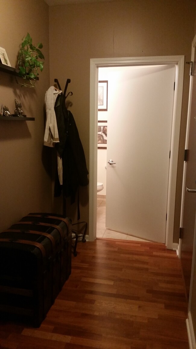 Entry way and second bath - 1255 S State St