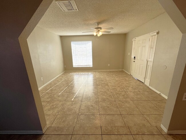 Building Photo - 4454 W Avalon Dr
