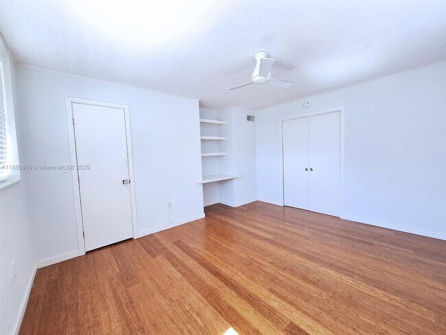 Building Photo - 1357 Collins Ave