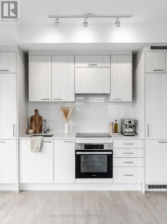 Photo du bâtiment - 634 Church St