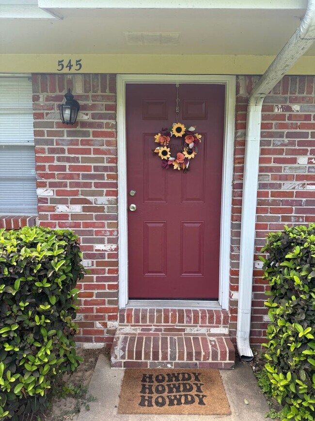Foto del edificio - 545B Hickory Avenue
