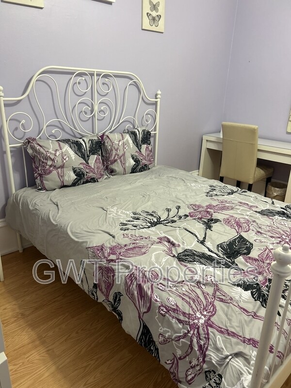 Foto del edificio - 319 Ivy St