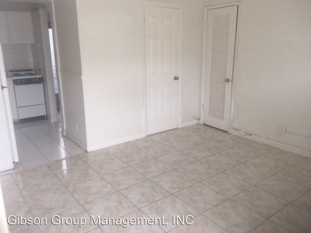 Foto principal - 1035 N Andrews Ave