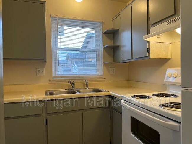 Foto del edificio - 19300 Wick Rd