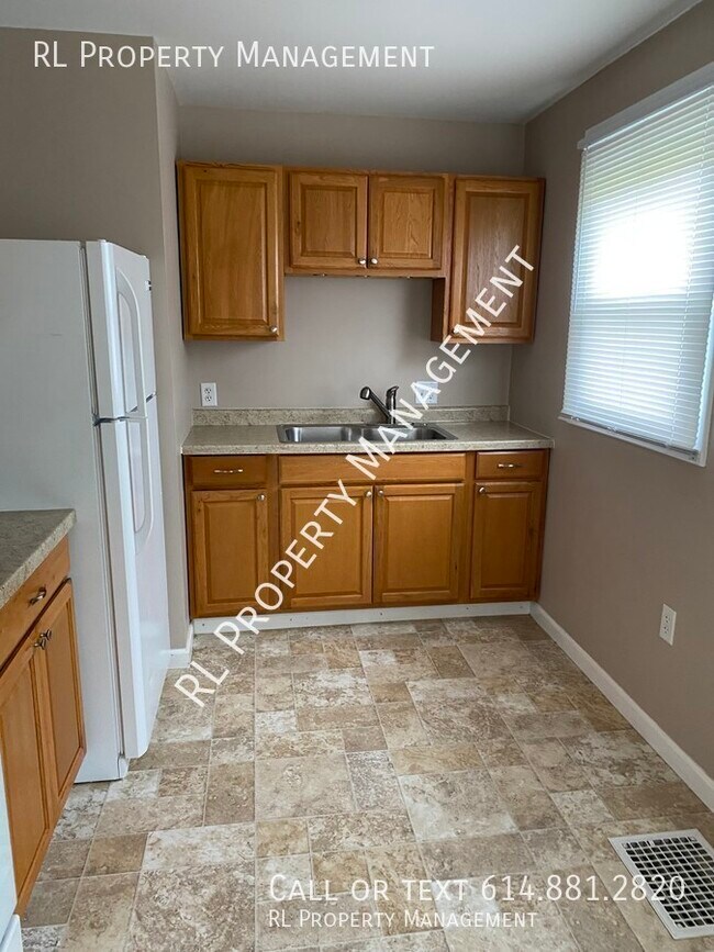 Foto del edificio - 3098 Oaklawn St