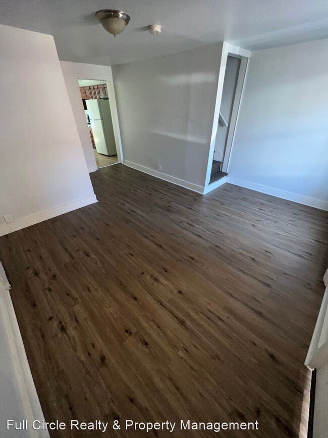 Building Photo - 2 br, 1 bath House - 152 Chestnut Street E...