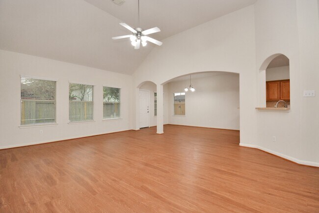 Building Photo - 20051 Silver Rock Dr