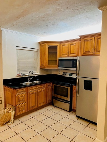 Photo - 1301 N 12th Ct Apartment