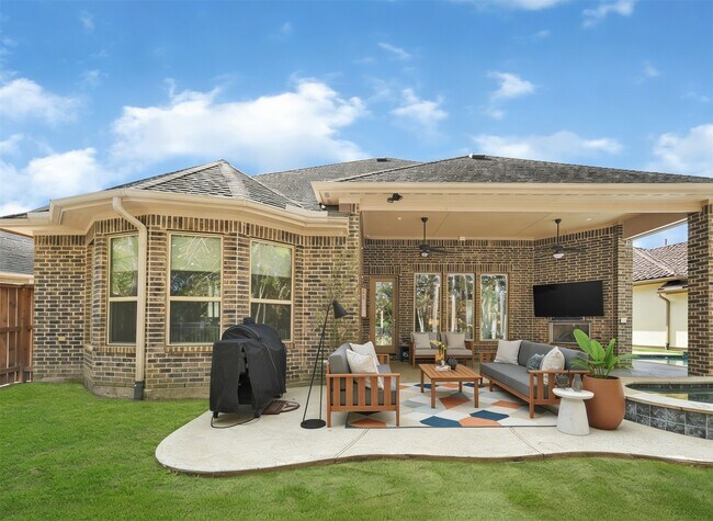 Foto del edificio - 110 Lily Greene Ct
