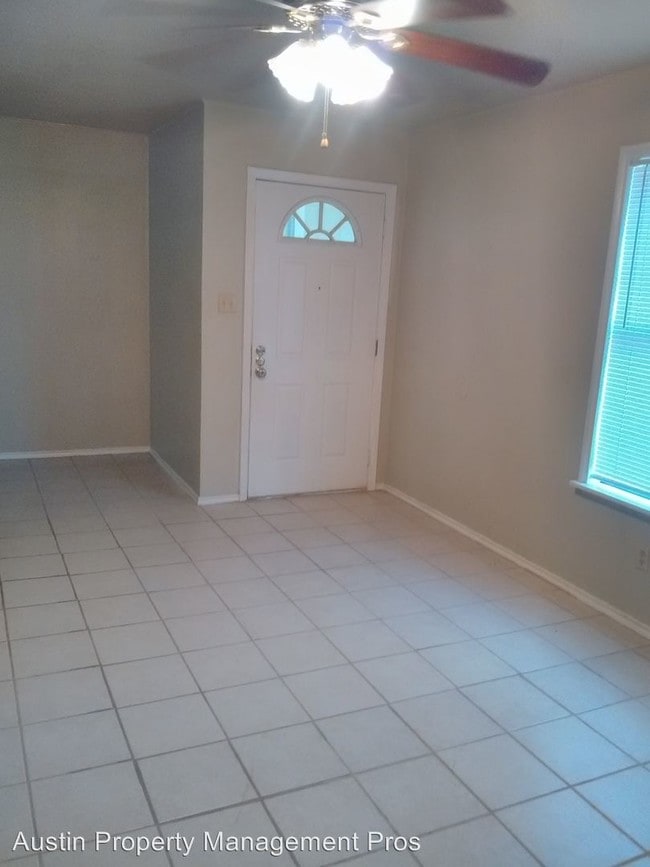 Building Photo - 2 br, 1 bath House - 1609 Jones St. Unit E