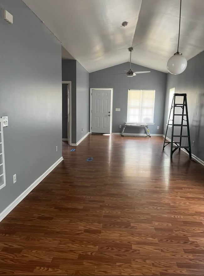 Photo - 1014 Hanover St House