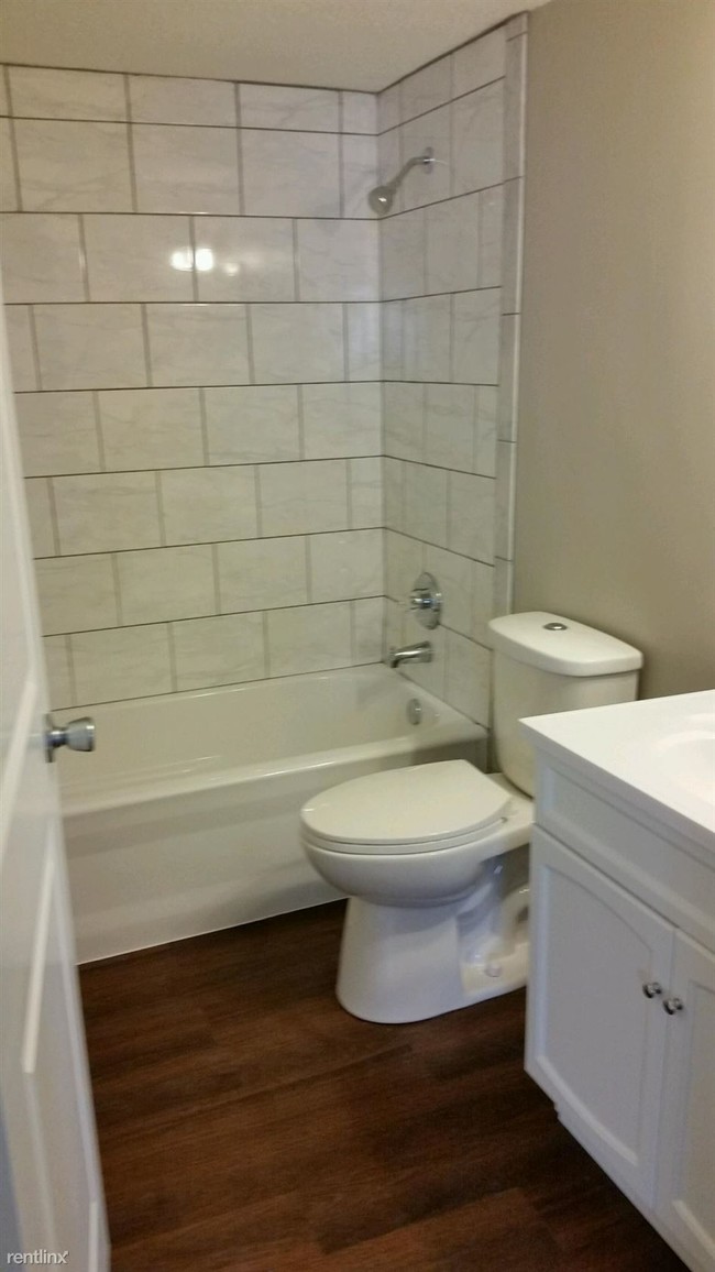Foto del edificio - 2 br, 1 bath Apartment - 2780 Tech Dr