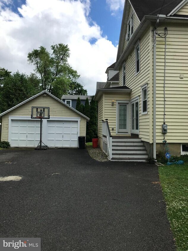 47 Estaugh Ave, Haddonfield, NJ 08033 House Rental in Haddonfield, NJ