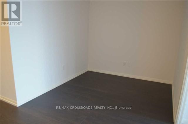 Photo du bâtiment - 540 Bur Oak Ave