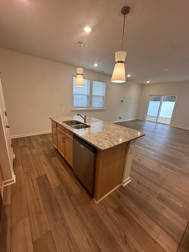 Foto del edificio - 10615 Brookside Reserve Rd