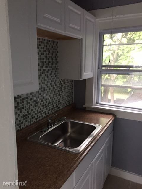 Building Photo - 333 Munson St