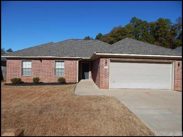 Primary Photo - 521 Wisteria Dr