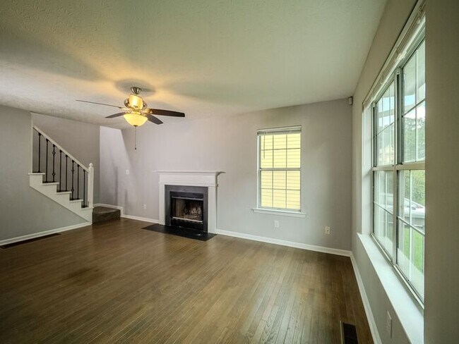 Foto del edificio - 2707 Sanibel Ln SE