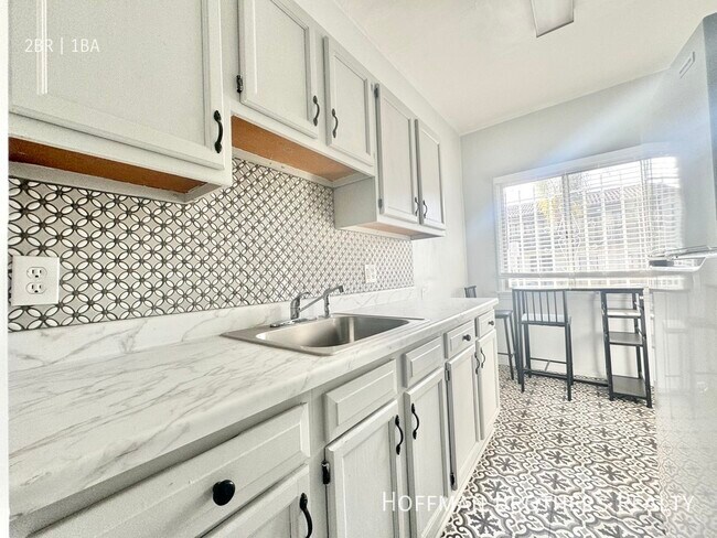 Foto del edificio - 402 N Genesee Ave