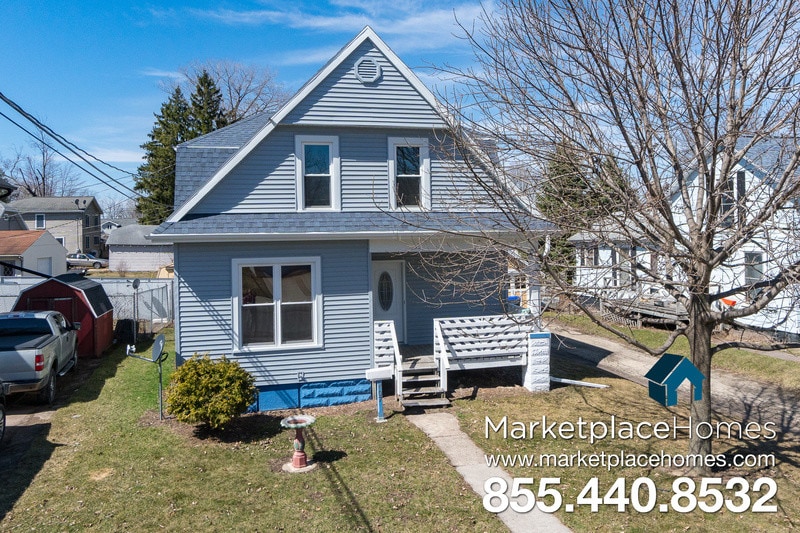 407 S Shawano St, New London, WI 54961 House Rental in New London, WI