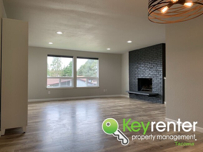 Foto del edificio - Newly Remodeled Centrally Located House!