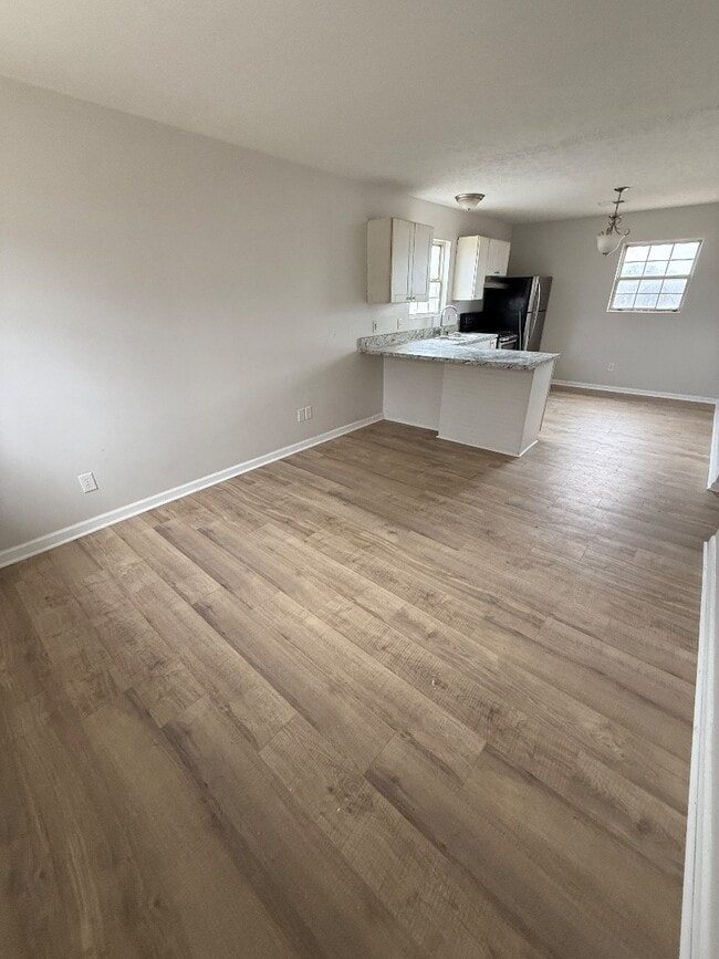 Photo - 517 Joel St House