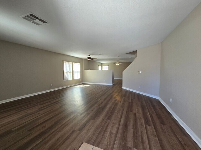 Foto del edificio - A Spacious 4 Bedroom House in Iron Mountai...